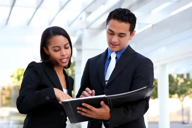 Influencing Indecisive Buyers